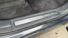 Land Rover Discovery 3.0 D300 R-Dynamic HSE 5dr Auto Diesel Station Wagon